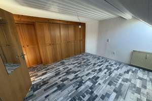 Geräumige und helle Altbauwohnung mit Dachterrasse in bester Karlsfelder Lage – Blumenstraße 34, 85757 Karlsfeld – Vorschaubild 23