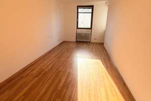 *Ideal für WG*Großzügige Aufteilung*Balkon*Ideale Infrastruktur* – Neuhäuserstrasse 3a, 86154 Oberhausen-Süd, Augsburg – Vorschaubild 7