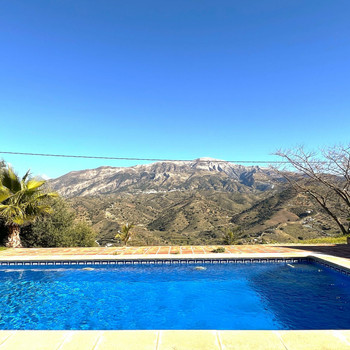 Immobilien zum Verkauf in Canillas de Aceituno