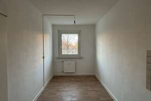 Modernisiertes Apartment für die kleine Familie! – Stendaler Straße 69, 12627 Hellersdorf, Berlin – Vorschaubild 6