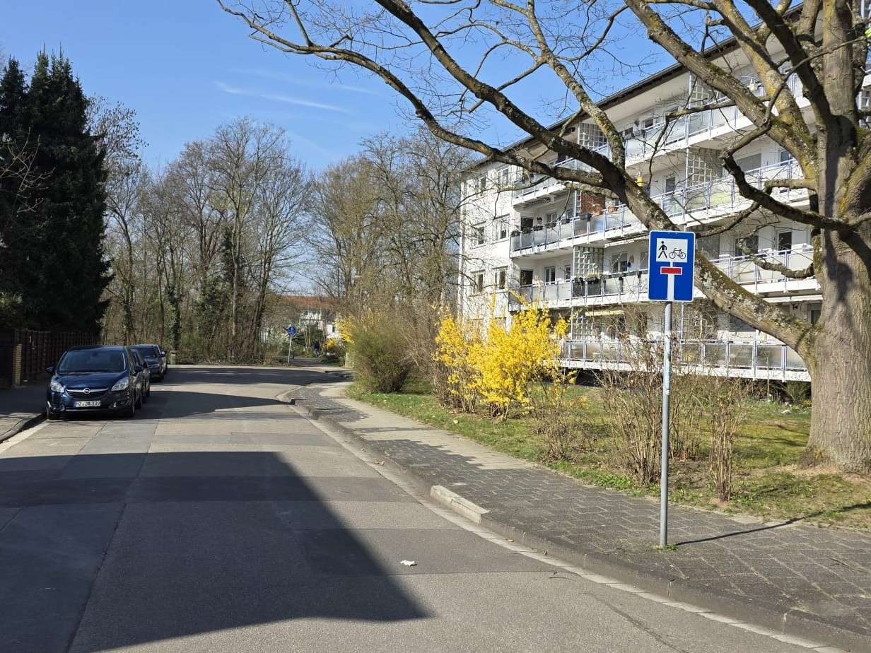 Großzügige 5 Zimmer Wohnung mit Balkon in ruhiger Grünlage von Mainz – 121 m², sofort bezugsfrei, Mainz – Bild 1
