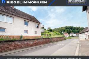 Sie hier? Wir auch! Doppelhaushälfte mit Balkon und Carport – Die vollständige Adresse der Immobilie erhältst du vom Anbieter., 66955 Niedersimten, Pirmasens – Vorschaubild 1