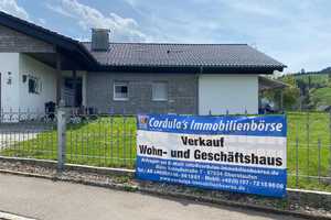 Wohnhaus mit Einliegerwohnung, Traumhafte Lage, einzigartiges Panorama in Oberstaufen – Oberallgäu (Kreis) – Vorschaubild 4