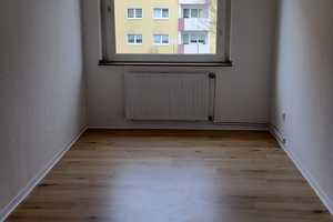 "Ihr neues Zuhause: Stilvolle 3-Zimmer-Wohnung mit Einbauküche!" – Leimbachweg 26, 51069 Köln – Vorschaubild 5