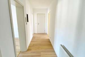 *Attraktive 3-Raum-Dachgeschosswohnung mit Balkon – ideal für Eigennutzer & Kapitalanlager* – Frankenberger Straße 85, 9131 Hilbersdorf, Chemnitz – Vorschaubild 13
