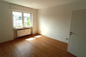 Helle 4 ZKBB Wohnung in zentraler, ruhiger Lage in Bielefeld – 33647 Brackwede, Bielefeld – Vorschaubild 3