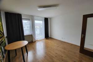 Asia Viertel 1-ZiKüDiBad Wohnung 6.-OG mit Aufzug 2 Balkone (Nord und Süd) mit EBK – 40210 Stadtmitte, Düsseldorf – Vorschaubild 9