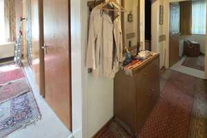 Solides Zweifamilienhaus mit Keller auf einem herrlich eingewachsenen Grundstück in Dedensen – Hannover (Kreis) – Vorschaubild 5