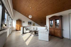 Herrliche Penthouse-Maisonette Wohnung mit Galerie, Kamin und Dachterrasse – Die vollständige Adresse der Immobilie erhältst du vom Anbieter., 93049 Westenviertel, Regensburg – Vorschaubild 4