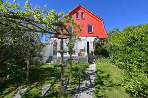 Komm mit ins Abenteuerland :) Kreatives Familien-Zuhause mit schönem Garten mitten in Kettwig – Die vollständige Adresse der Immobilie erhältst du vom Anbieter., 45219 Kettwig, Essen – Vorschaubild 2