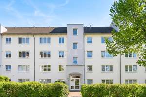 Vertragsfreie 3-Zimmer-Wohnung mit Südbalkon im  „Weißen Viertel“ – Die vollständige Adresse der Immobilie erhältst du vom Anbieter., 18147 Toitenwinkel, Rostock – Vorschaubild 2