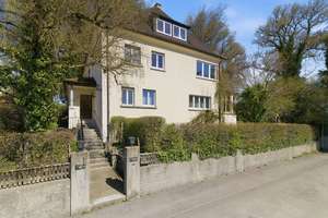 Imposante Stadtvilla im Dornröschenschlaf – Die vollständige Adresse der Immobilie erhältst du vom Anbieter., 89231 Neu-Ulm – Vorschaubild 12