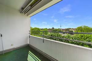 Penthousewohnung in Findorff mit Fahrstuhl, Blick ins Grüne und Potenzial – Die vollständige Adresse der Immobilie erhältst du vom Anbieter., 28215 Weidedamm, Bremen – Vorschaubild 5