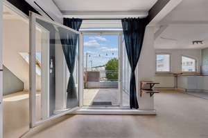 Bezugsfreie Dachgeschosswohnung mit Südterrasse und viel Gestaltungspotenzial