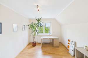 Panoramablick: Architektenhaus mit 5 Zimmern am Wald – Die vollständige Adresse der Immobilie erhältst du vom Anbieter., 31832 Springe – Vorschaubild 14