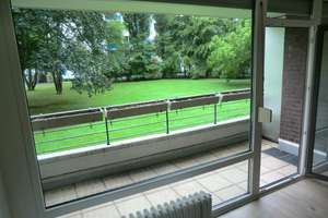 Sanierte Kapitalanlage (mit TG) und Swimming Pool, in Lörick ! – 40547 Lörick, Düsseldorf – Vorschaubild 2