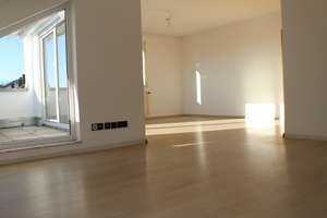 TRAUMHAUS mit ELW, Garagen, top gesichert, ruhige Lage, grandiose Aussicht, 30 Min bis Hbf Stuttgart – Die vollständige Adresse der Immobilie erhältst du vom Anbieter., 73207 Plochingen – Vorschaubild 14