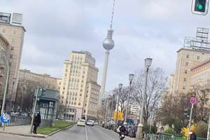 Bezugsfrei! 3 Zi.-Whg mit Aufzug, Balkon und inkl. 2 TG Stellplätzen  zu verkaufen – Die vollständige Adresse der Immobilie erhältst du vom Anbieter., 10179 Mitte (Ortsteil), Berlin – Vorschaubild 17