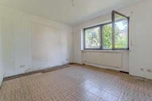 Gut geschnittene 3-Zimmer mit Südloggia / Kauf gegen Gebot – Die vollständige Adresse der Immobilie erhältst du vom Anbieter., 80997 Moosach-Bahnhof, München – Vorschaubild 8