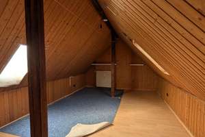 Rustikales Loft-Potenzial unterm Dach: 109 m² für Individualisten mit Kamin & Mansarde – Fontanestraße 12, 47139 Beeck, Duisburg – Vorschaubild 7