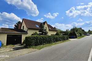 Charmantes, interessantes Haus (zu sanieren) mit 2-geschossiger Remise und 2 Garagen – Potsdam-Mittelmark (Kreis) – Vorschaubild 4