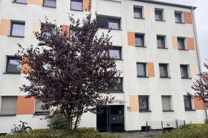 Familienfreundliche 3-Zimmer-Wohnung mit Balkon – Schlesische Str. 5, 49088 Dodesheide, Osnabrück – Vorschaubild 1