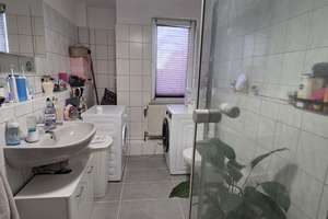 Helle 2 Zimmer Dachgeschosswohnung mit Balkon in Frankfurt-Seckbach  – Wilhelmshöher Straße 122, 60389 Seckbach, Frankfurt am Main – Vorschaubild 8