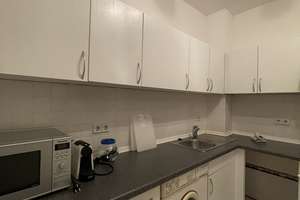 Geschmackvolle und geräumige Wohnung mit einem Zimmer sowie Balkon und EBK in Berlin – Ebertystraße 32, 10249 Friedrichshain, Berlin – Vorschaubild 9