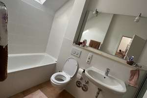 Traumhafte 2,5-Zimmer-Maisonette-Wohnung in Wiesbaden zu vermieten – 65195 Westend / Bleichstraße, Wiesbaden – Vorschaubild 4
