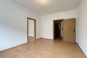 Hochparterrewohnung mit 2,5 Zimmer und Balkon am Hesselnberg – Hesselnberg 6, 42285 Barmen, Wuppertal – Vorschaubild 2