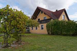PRIVATVERKAUF Gepflegtes Einfamilienhaus mit schönem Garten – Die vollständige Adresse der Immobilie erhältst du vom Anbieter., 93176 Beratzhausen – Vorschaubild 2