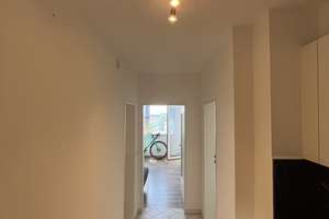 Parkstadt / Bogenhausen:  Sehr gepflegte 2 -Zimmer Wohnung mit Süd-Loggia – Buschingstr. 43, 81677 Parkstadt, München – Vorschaubild 3