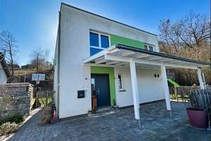 Modernes freistehendes Einfamilienhaus mit Carport 
in familienfreundlicher Wohnlage von Hagen-Eilpe – Die vollständige Adresse der Immobilie erhältst du vom Anbieter., 58091 Eilpe, Hagen – Vorschaubild 3