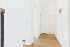 Modernes Familienhaus Bj. 2018 in Feldrandlage | 191 m² Wohnfläche | Doppelgarage | Smart Home – Wilhelm-Behrens-Straße 6, 38448 Wendschott, Wolfsburg – Vorschaubild 20