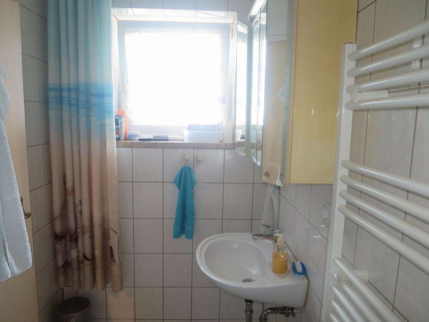 Immobilie in Königsbrunn - 2-ZKB ETW mit ca. 64 m² Wohnfläche in ruhiger, zentrumsnaher Lage von Königsbrunn - Bild 3