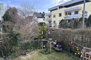 4-Zimmer-Erdgeschosswohnung mit Garten, Homeoffice-Bereich, Balkonkraftwerk und TG in Obermenzing