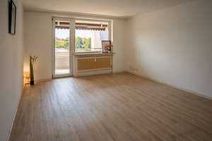 Sanierte 3-Zimmer Eigentumswohnung mit großem Balkon & Fahrstuhl – Die vollständige Adresse der Immobilie erhältst du vom Anbieter., 38106 Nordstadt, Braunschweig – Vorschaubild 4