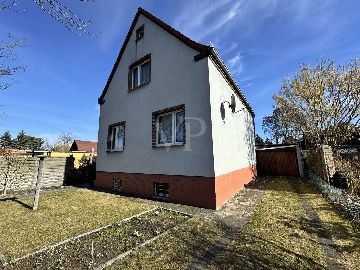 Familienleben mit Garten: Großzügiges Haus mit Charakter zum Gestalten, Berlin – Bild 1