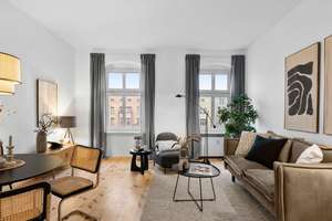 ***BEZUGSFREI: Stilvoll renovierte Altbauwohnung im Herzen von Prenzlauer Berg*** – Die vollständige Adresse der Immobilie erhältst du vom Anbieter., 10405 Prenzlauer Berg, Berlin – Vorschaubild 1