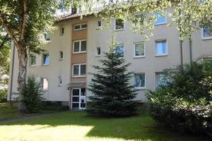 ruhig gelegene 2,5-Zimmer-Wohnung geeignet für 2 Personen – Köttlingerweg 1, 44793 Kruppwerke, Bochum – Vorschaubild 1