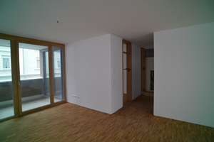 3 Zimmer Wohnung mit Loggia in Augsburg-Lechhausen – Quellenstraße 5, 86165 Lechhausen-Süd, Augsburg – Vorschaubild 4