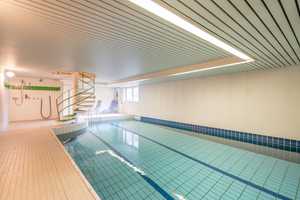Meerbusch-Strümp: Grosszügiges Einfamilienhaus mit Schwimmhalle in begehrter Villenlage – Neuss (Rhein-Kreis) – Vorschaubild 13