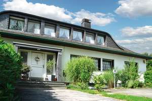 freihstehendes in der Natur gelegenes Einfamilienhaus in Kürten – Die vollständige Adresse der Immobilie erhältst du vom Anbieter., 51515 Kürten – Vorschaubild 3