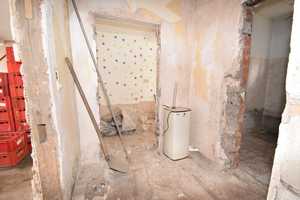 Einfamilienhaus in zentraler Lage zum Selbstausbau ! – Suhl – Vorschaubild 5