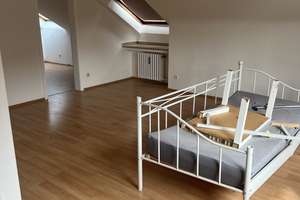Gepflegte 2 Zimmer Dachgeschoss Wohnung zu vermieten – Sursstr. 20, 45143 Altendorf, Essen – Vorschaubild 6