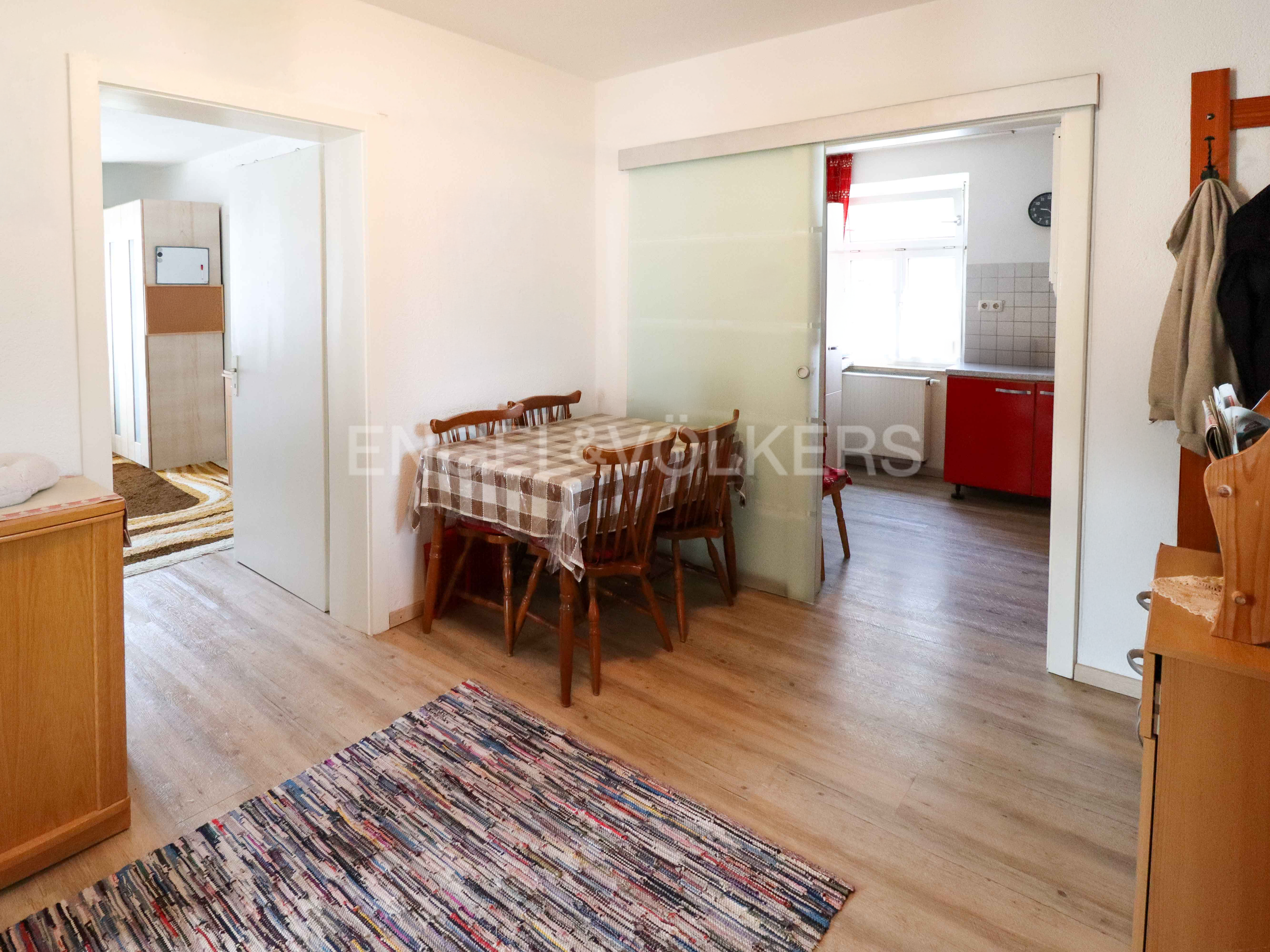 Immobilie in Marktoberdorf - Zentrales Mehrfamilienhaus - gepflegt, voll vermietet und familienfreundlich - Bild 4