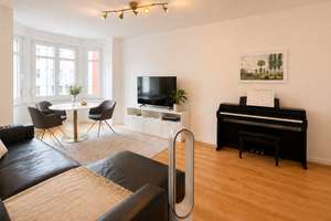 Neuwertige Altbauwohnung mit Erker in Stuttgart Ost – Landhausstraße 204, 70188 Ostheim, Stuttgart – Vorschaubild 4
