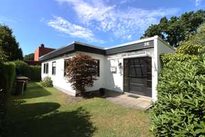 Bungalow in ruhiger grüner Lage
von Hamburg-Poppenbüttel – Die vollständige Adresse der Immobilie erhältst du vom Anbieter., 22399 Hummelsbüttel, Hamburg – Vorschaubild 2