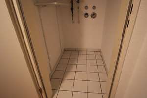 EXKLUSIV BILK NÄHE UNI HELL + RUHIG ERDGESCHOSS MIT TERRASSE KOMPLETT PARKETT WANNENBAD TG-STELLPL. – Himmelgeister Straße 179, 40225 Flehe, Düsseldorf – Vorschaubild 6