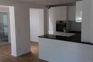 Saniertes 4-Zimmer-Haus mit Einbauküche in Siegburg